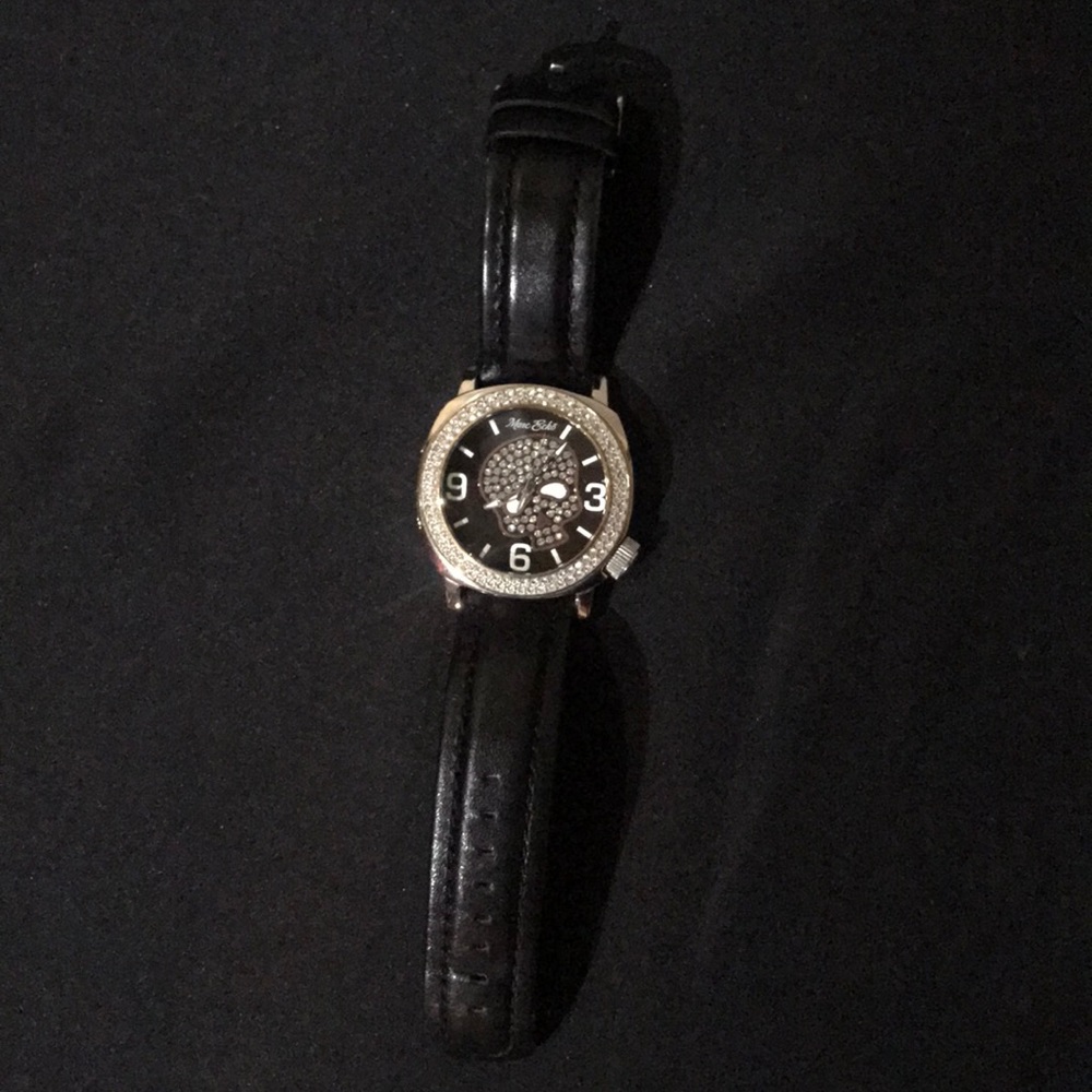 Watch - Picture 2 of 5